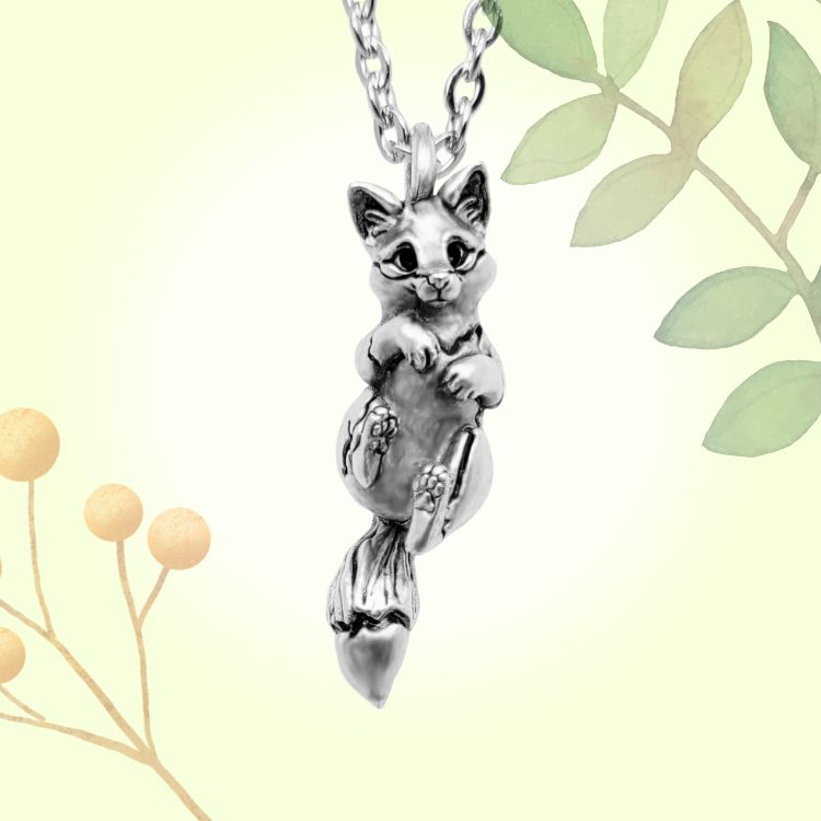 Fox Pendant in Silver Plated Pewter