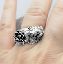 Load image into Gallery viewer, Frog Ring in Sterling Silver
