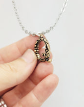 Load image into Gallery viewer, Initial Pendant -Q