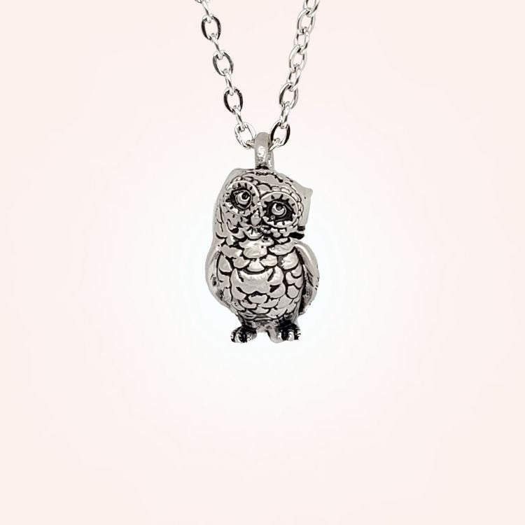 Owl Pendant in Silver Plated Pewter