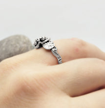 Load image into Gallery viewer, Lily pad Lotus Flower ring in Sterling Silver
